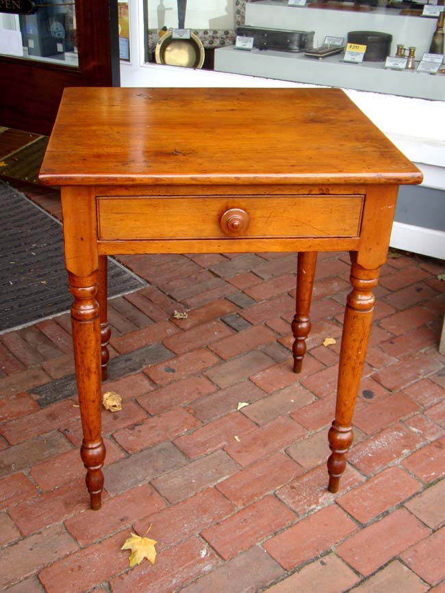 An antique Cherry one-drawer nightstand-work table circa 1850 — image 2